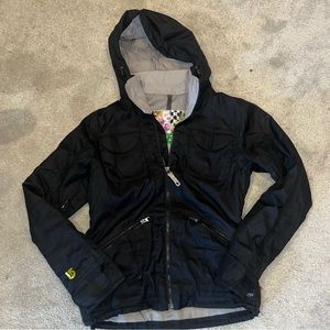 Woman’s burton jacket size medium